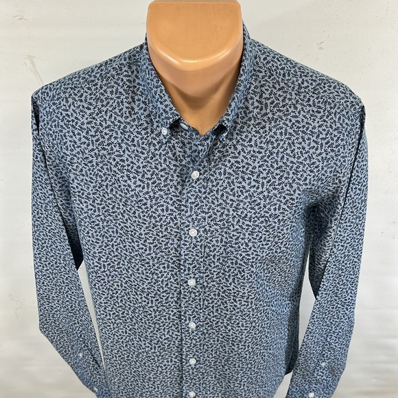 J. Crew long sleeve button down collar shirt.  M - Picture 3 of 7